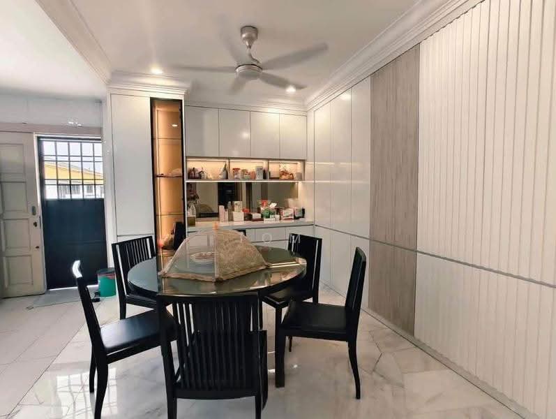 Semi-Detached House for Sale in Taman Eng Ann (Klang) - Tom Lee - Dining Room - PropertyGuru.com.my
