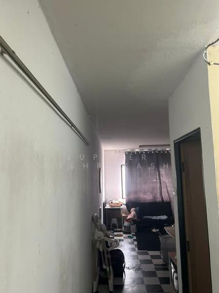 Rumah Flat untuk Dijual di Pangsapuri Cempaka - Jupiter Pushpakash - Corridor - PropertyGuru.com.my