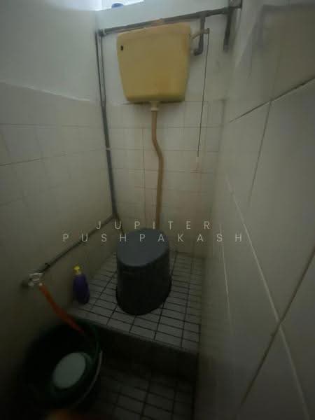Rumah Flat untuk Dijual di Pangsapuri Cempaka - Jupiter Pushpakash - Bathroom - PropertyGuru.com.my