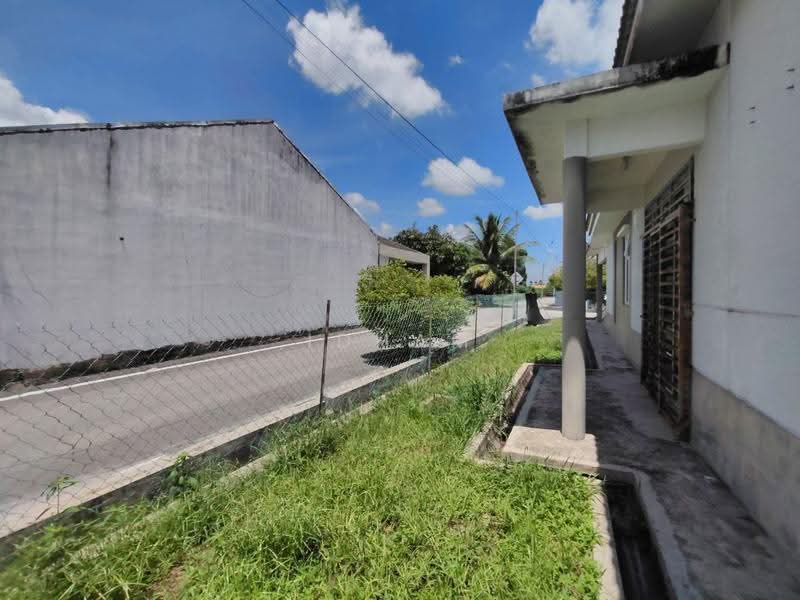 Semi-Detached House for Sale in Taman Jack Bandar Baru Kuantan Putri (Kuantan) - Idham Che'Ali - Exterior - PropertyGuru.com.my