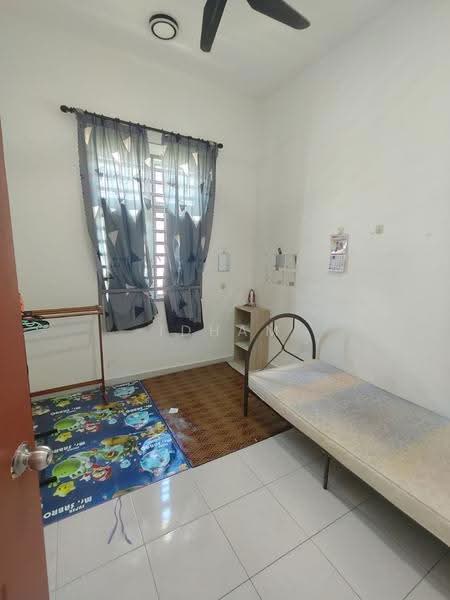 Semi-Detached House for Sale in Taman Jack Bandar Baru Kuantan Putri (Kuantan) - Idham Che'Ali - Bedroom - PropertyGuru.com.my