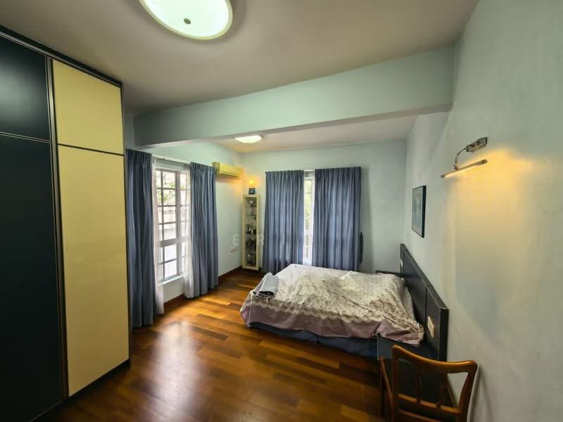Rumah Berkembar untuk Dijual di Taman Yarl (Jalan Klang Lama (Old Klang Road)) - Eric Lau Mun Chung - Bedroom - PropertyGuru.com.my