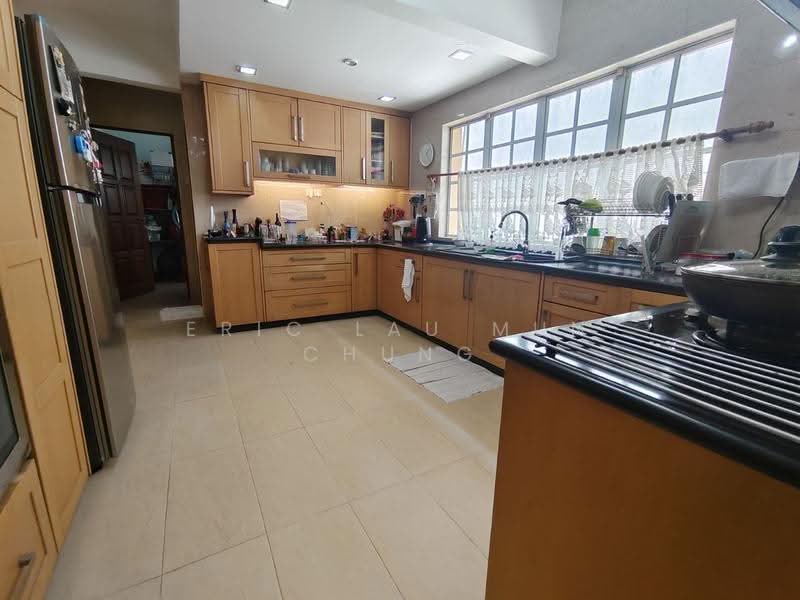 Rumah Berkembar untuk Dijual di Taman Yarl (Jalan Klang Lama (Old Klang Road)) - Eric Lau Mun Chung - Kitchen - PropertyGuru.com.my