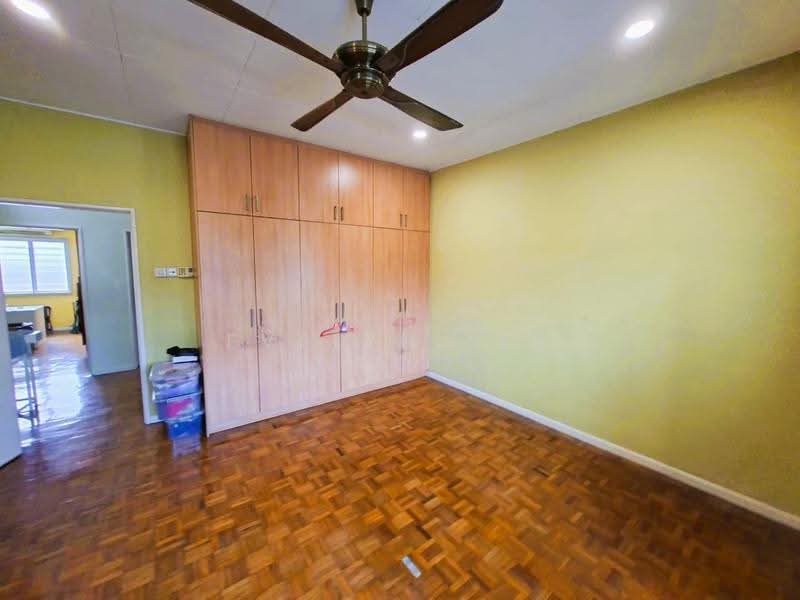 Rumah Teres 2-Tingkat untuk Dijual di Saujana Damansara (Damansara Damai) - Evelyn Lee - Bedroom - PropertyGuru.com.my