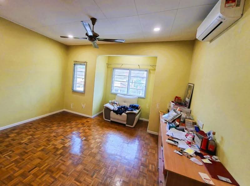 Rumah Teres 2-Tingkat untuk Dijual di Saujana Damansara (Damansara Damai) - Evelyn Lee - Bedroom - PropertyGuru.com.my