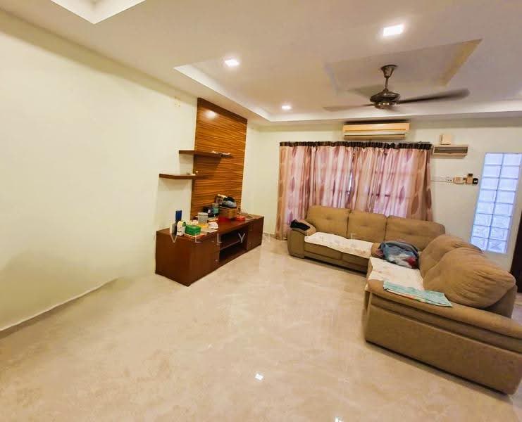 Rumah Teres 2-Tingkat untuk Dijual di Saujana Damansara (Damansara Damai) - Evelyn Lee - Living Room - PropertyGuru.com.my