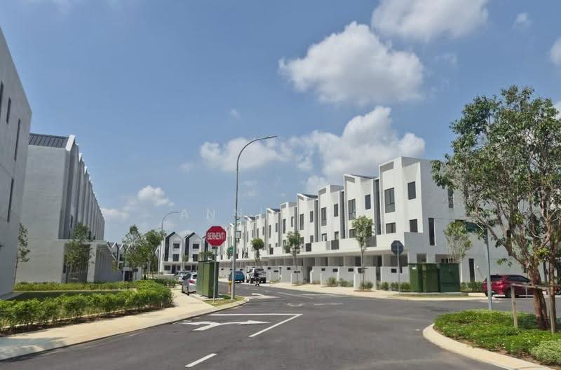 Rumah Teres 3-Tingkat untuk Dijual di Petaling (Negeri Sembilan) - Annie Ng - Exterior - PropertyGuru.com.my