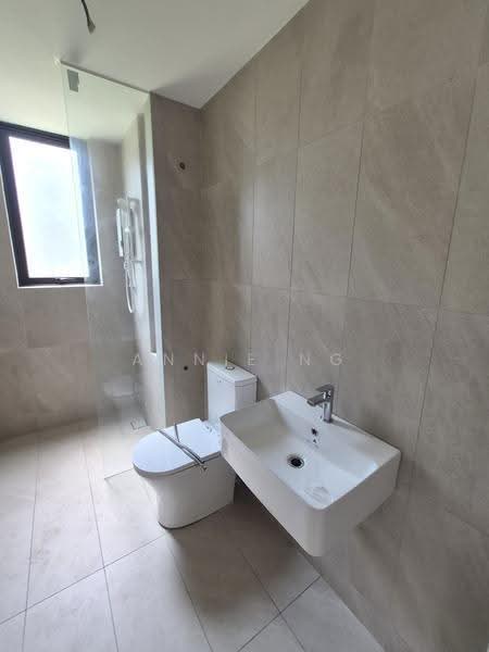 Rumah Teres 3-Tingkat untuk Dijual di Petaling (Negeri Sembilan) - Annie Ng - Bathroom - PropertyGuru.com.my
