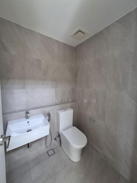 Rumah Teres 3-Tingkat untuk Dijual di Petaling Jaya (Selangor) - Annie Ng - Bathroom - PropertyGuru.com.my