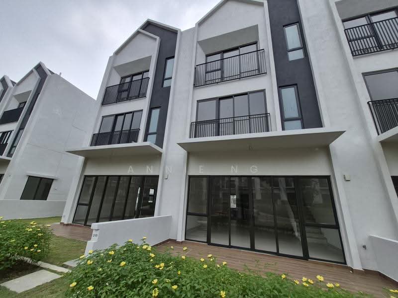Rumah Teres 3-Tingkat untuk Dijual di Petaling (Negeri Sembilan) - Annie Ng - Exterior - PropertyGuru.com.my