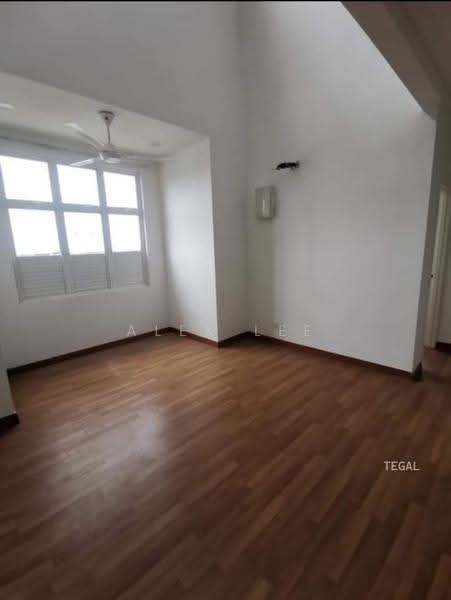 3-storey Terraced House for Sale in Setia Alam (Selangor) - Alex Lee - Living Room - PropertyGuru.com.my