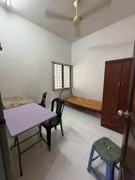 Rumah Teres 2-Tingkat untuk Dijual di Taman Bukit Melaka (Bukit Baru) - Ramona Tan - Bedroom - PropertyGuru.com.my