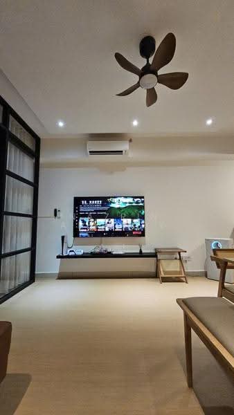 Kediaman Servis untuk Disewa di Tulip Residence - Nazrin Affendy - Living Room - PropertyGuru.com.my