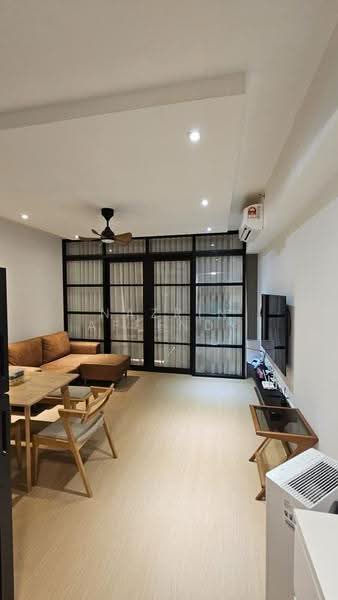 Kediaman Servis untuk Disewa di Tulip Residence - Nazrin Affendy - Living Room - PropertyGuru.com.my