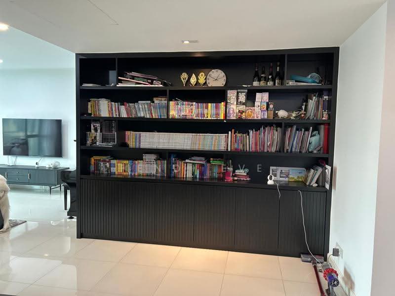 Kediaman Servis untuk Dijual di Gateway Kiaramas Residences - Fendi Eve - Living Room - PropertyGuru.com.my
