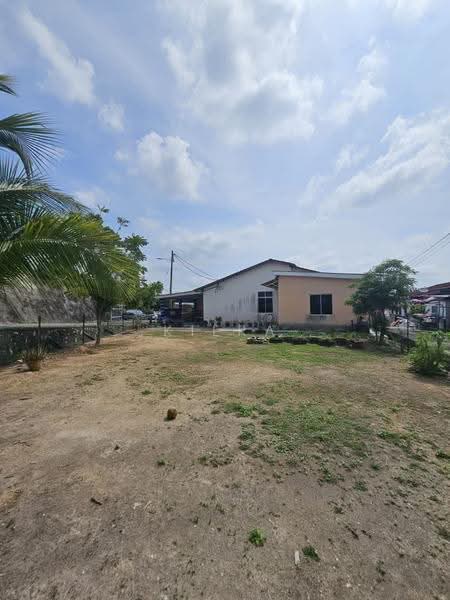1-storey Terraced House for Sale in Taman Desa Kesang (Kesang) - Kiera Wong - Exterior - PropertyGuru.com.my
