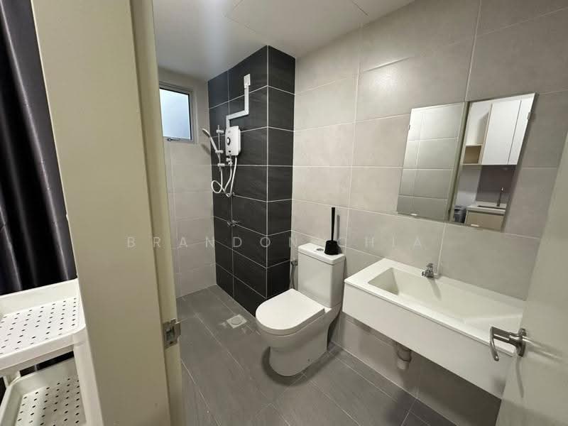 Kediaman Servis untuk Disewa di Vista Harmoni Residences - Brandon Chia - Bathroom - PropertyGuru.com.my