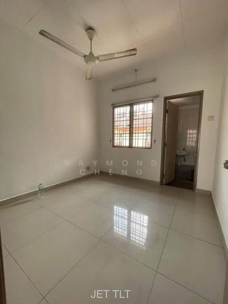Rumah Teres untuk Dijual di Bandar Botanic (Klang) - Raymond Cheng - Interior - PropertyGuru.com.my