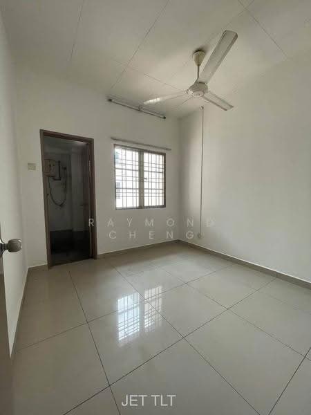Rumah Teres untuk Dijual di Bandar Botanic (Klang) - Raymond Cheng - Interior - PropertyGuru.com.my