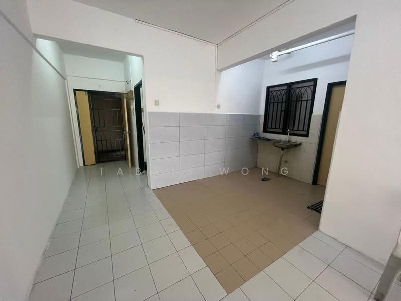 Apartment for Sale at Vista Bayu - Tabris Wong - Kitchen - PropertyGuru.com.my