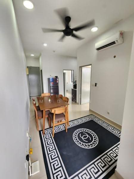 Kediaman Servis untuk Disewa di Ayuman Suites - Ashiken Mudzrin - Dining/Living Room - PropertyGuru.com.my