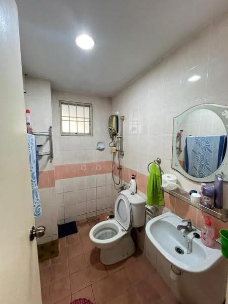 Rumah Teres untuk Dijual di Taman Fadason (Kepong) - Coyee Wong - Bathroom - PropertyGuru.com.my