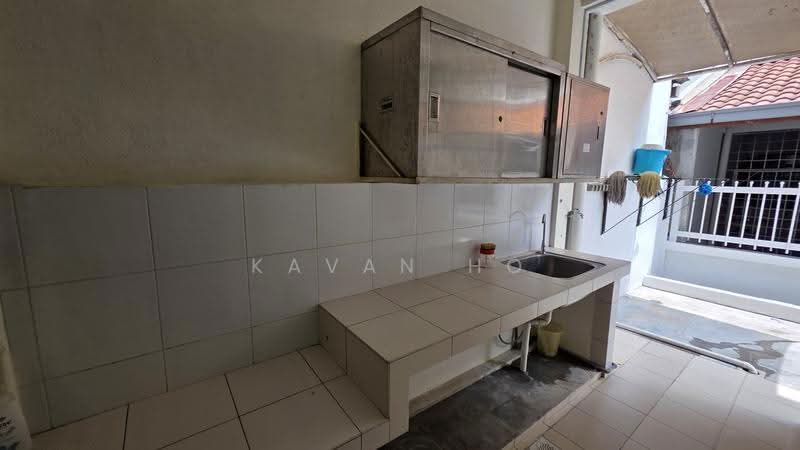 Rumah Berkembar untuk Dijual di Taman Mutiara Indah (Puchong) - Kavan Ho - Kitchen - PropertyGuru.com.my