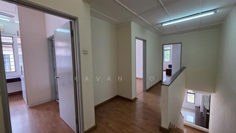 Rumah Berkembar untuk Dijual di Taman Mutiara Indah (Puchong) - Kavan Ho - Corridor - PropertyGuru.com.my