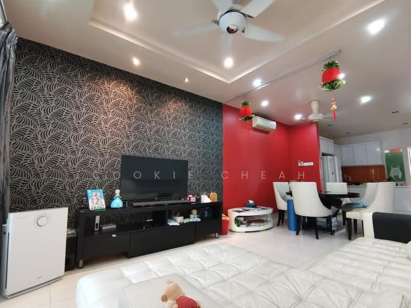 2-storey Terraced House for Sale in Kota Kemuning (Shah Alam) - Cookie Cheah - Living Room - PropertyGuru.com.my