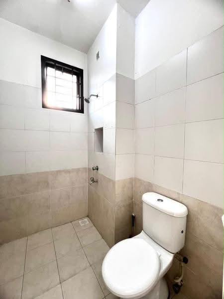 Cluster House for Sale in Taman Austin Heights (Tebrau) - Carson . - Bathroom - PropertyGuru.com.my