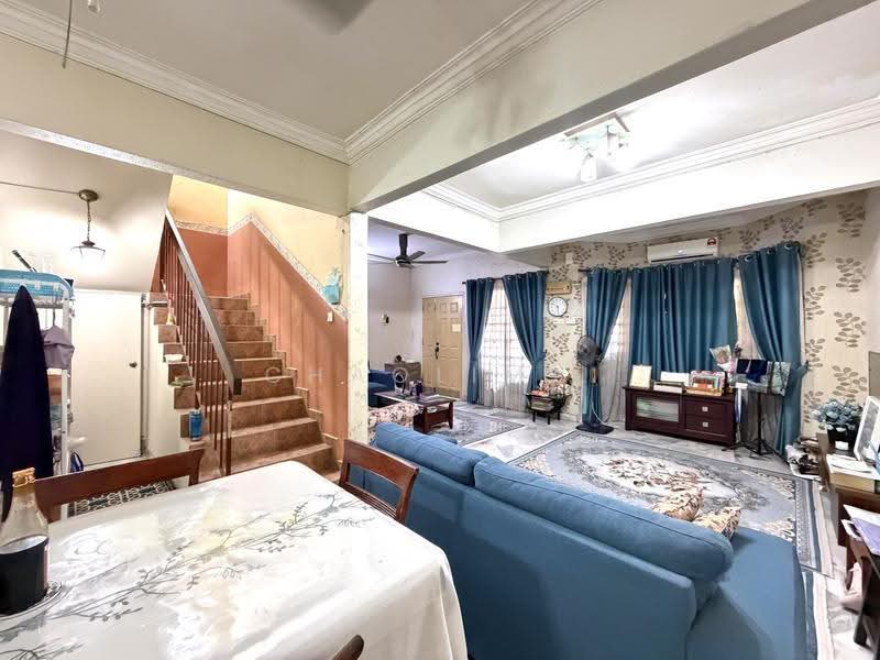 Rumah Teres 2-Tingkat untuk Dijual di Bandar Tun Hussein Onn (Cheras) - ChaoLim . - Living Room - PropertyGuru.com.my