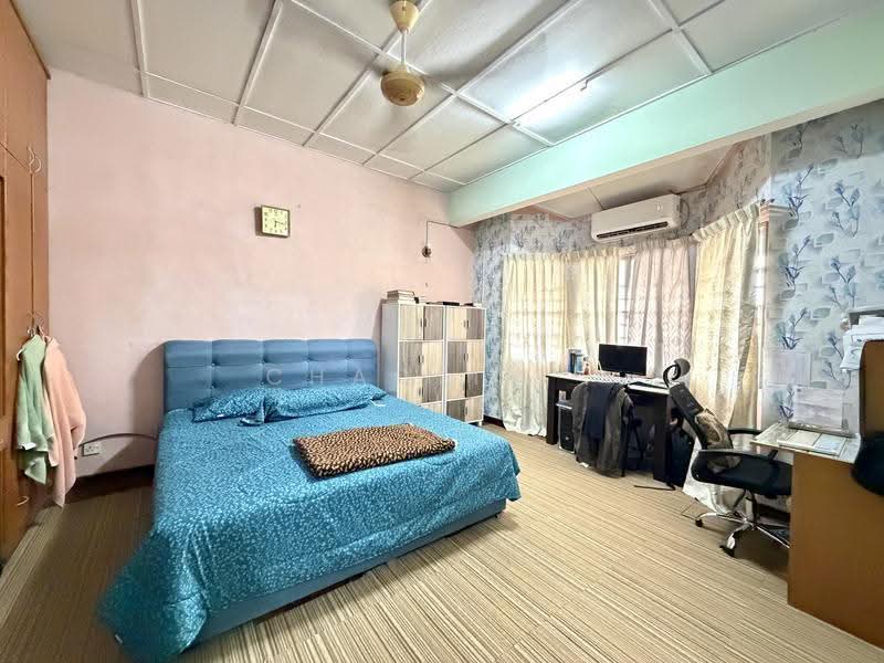 Rumah Teres 2-Tingkat untuk Dijual di Bandar Tun Hussein Onn (Cheras) - ChaoLim . - Bedroom - PropertyGuru.com.my