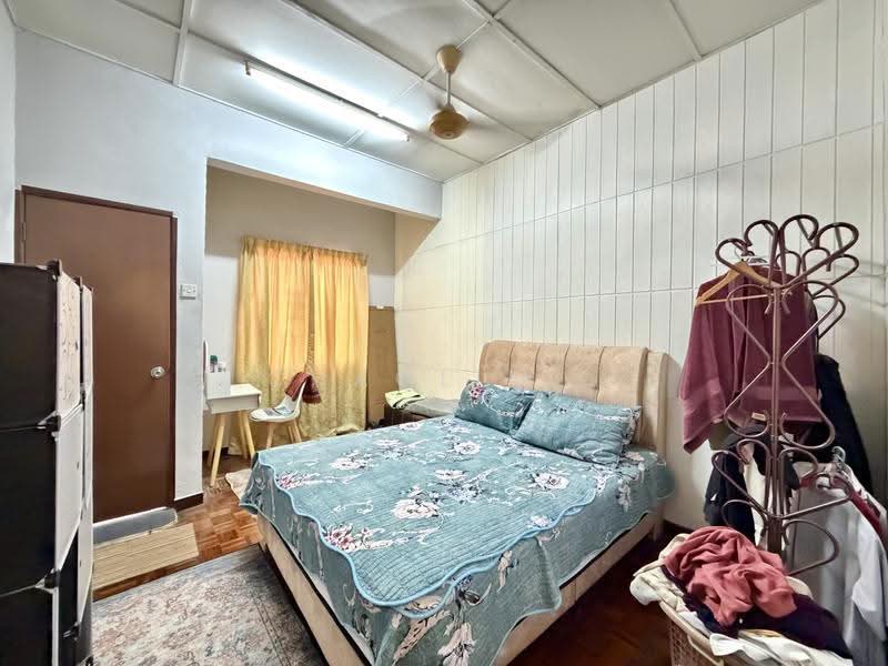 Rumah Teres 2-Tingkat untuk Dijual di Bandar Tun Hussein Onn (Cheras) - ChaoLim . - Bedroom - PropertyGuru.com.my