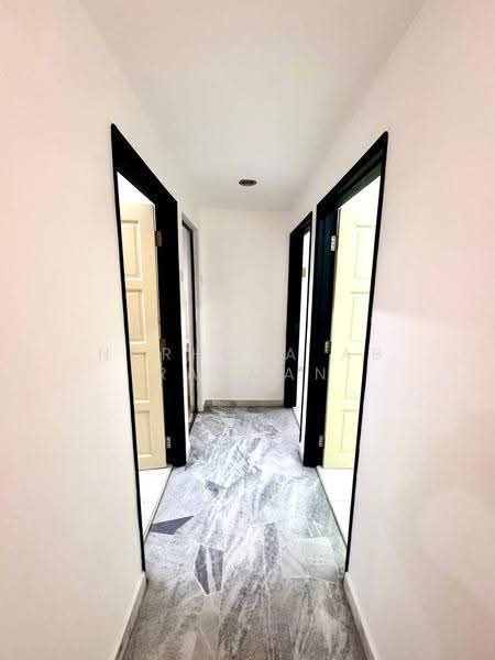 Apartment for Sale at Abadi Indah - Norhuda Ab Rahman - Corridor - PropertyGuru.com.my