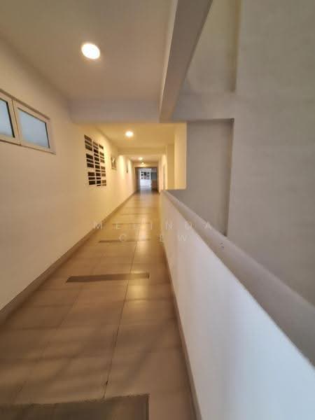 Kondominium untuk Dijual di Tropicana Bay Residences - Melinda Chew - Corridor - PropertyGuru.com.my