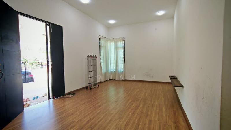 Bungalow House for Sale in Taman Beserah (Beserah) - Idham Che'Ali - Interior - PropertyGuru.com.my
