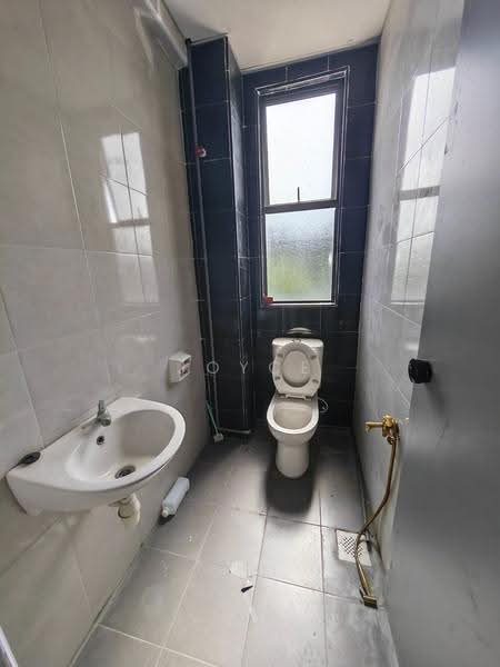 Kilang Berkembar untuk Disewa di Taman Desa Cemerlang (Ulu Tiram) - Joyce Ong - Bathroom - PropertyGuru.com.my