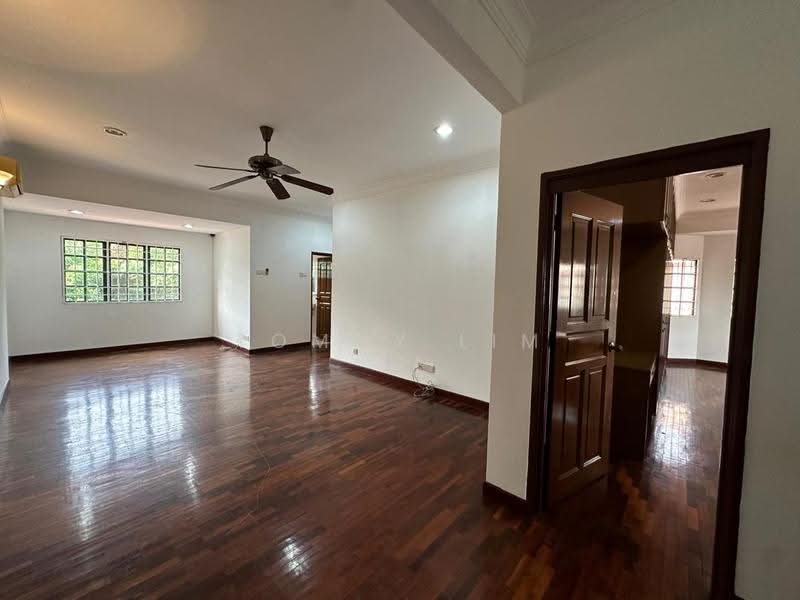 Semi-Detached House for Sale in Bukit Rahman Putra (Sungai Buloh) - Tommy Lim - Living Room - PropertyGuru.com.my