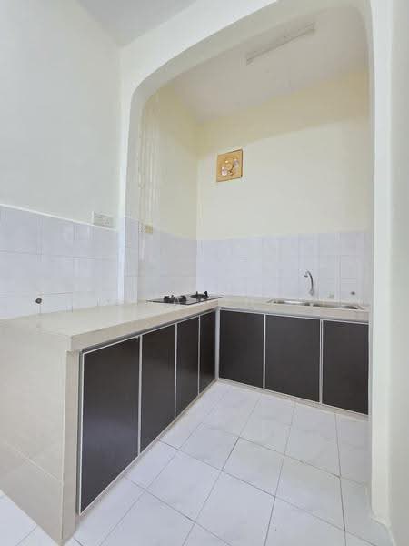 2-storey Terraced House for Sale in Lunas (Kedah) - Azura Ghani - Kitchen - PropertyGuru.com.my