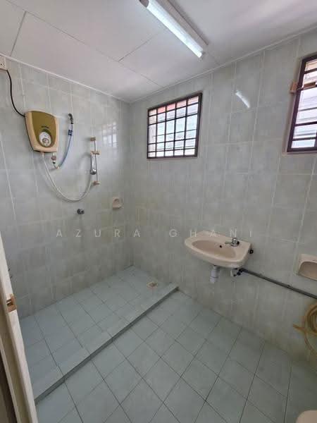 2-storey Terraced House for Sale in Lunas (Kedah) - Azura Ghani - Bathroom - PropertyGuru.com.my