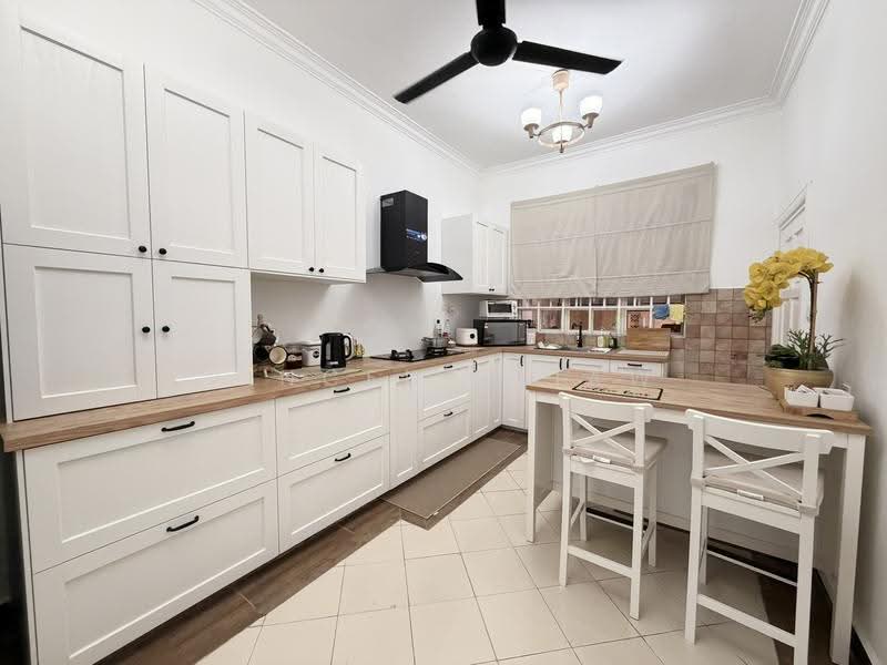 Semi-Detached House for Sale in Seksyen 4 (Kota Damansara) - Vincent Liaw - Kitchen - PropertyGuru.com.my