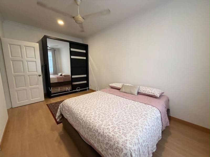 Semi-Detached House for Sale in Seksyen 4 (Kota Damansara) - Vincent Liaw - Bedroom - PropertyGuru.com.my