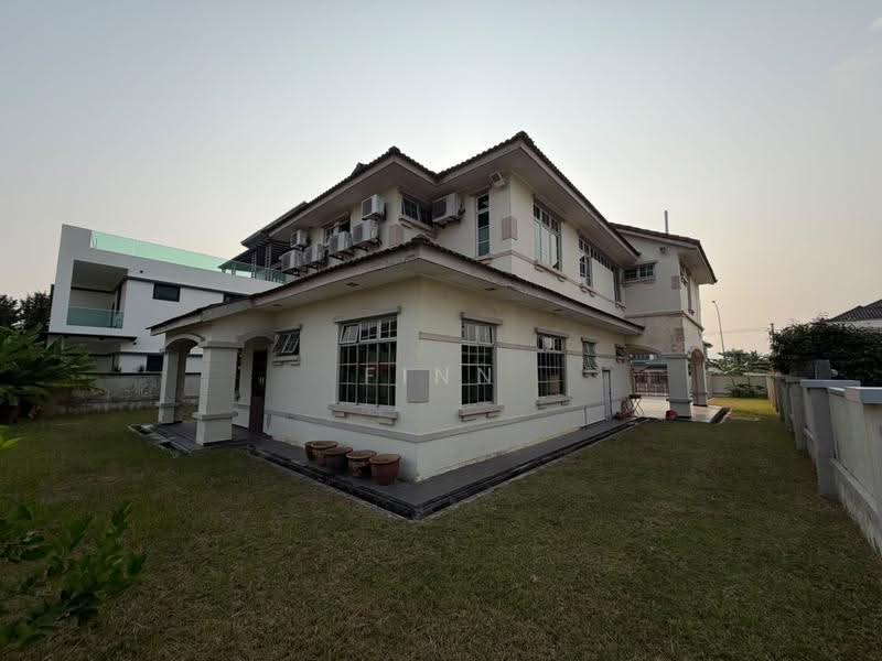 Bungalow House for Sale in Taman Universiti (Skudai) - Finn Aw - PropertyGuru.com.my
