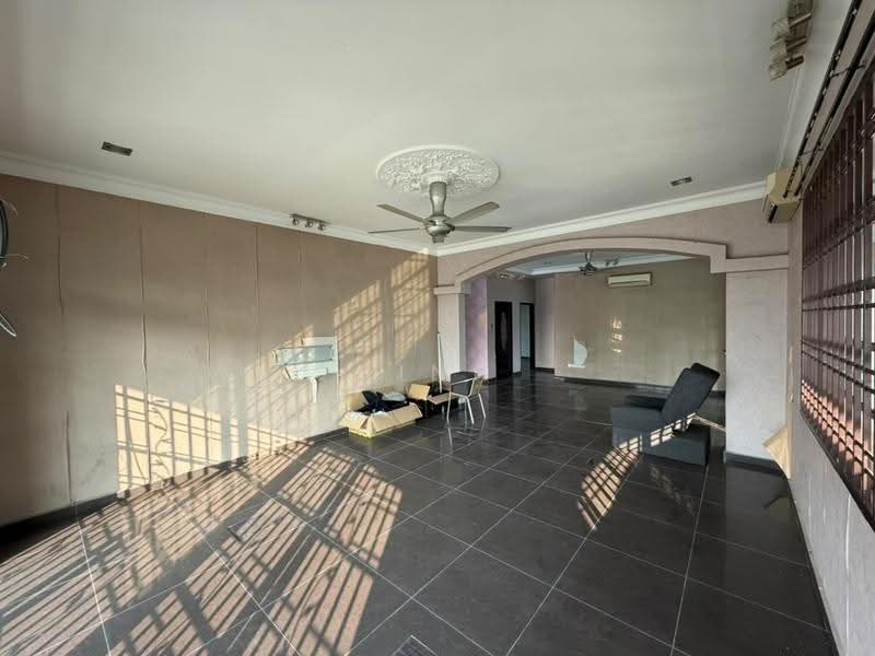 Bungalow House for Sale in Taman Universiti (Skudai) - Finn Aw - PropertyGuru.com.my
