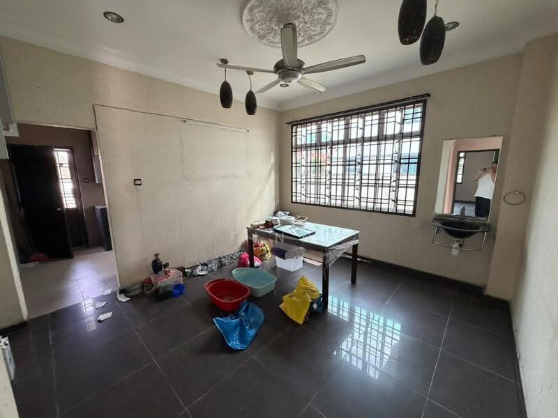 Bungalow House for Sale in Taman Universiti (Skudai) - Finn Aw - PropertyGuru.com.my
