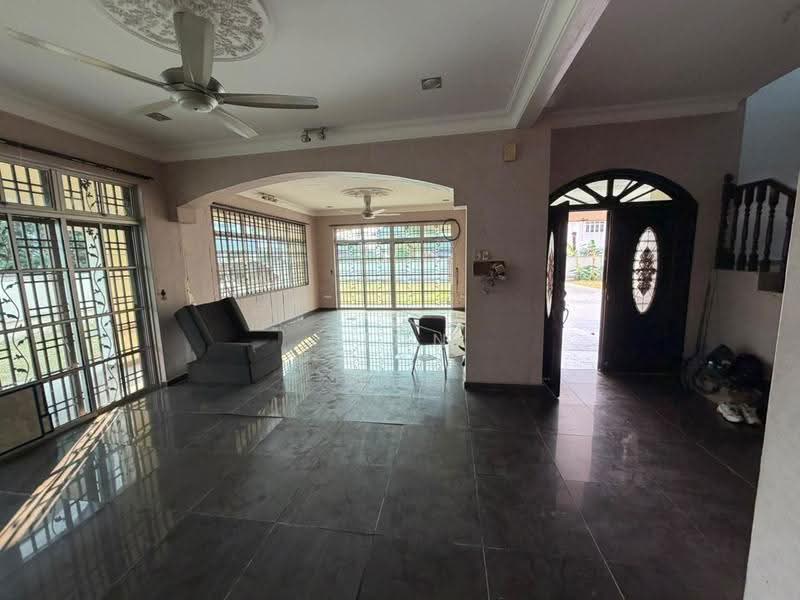Bungalow House for Sale in Taman Universiti (Skudai) - Finn Aw - PropertyGuru.com.my