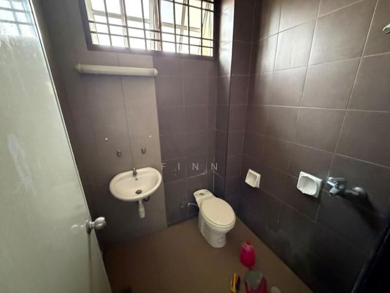Bungalow House for Sale in Taman Universiti (Skudai) - Finn Aw - PropertyGuru.com.my