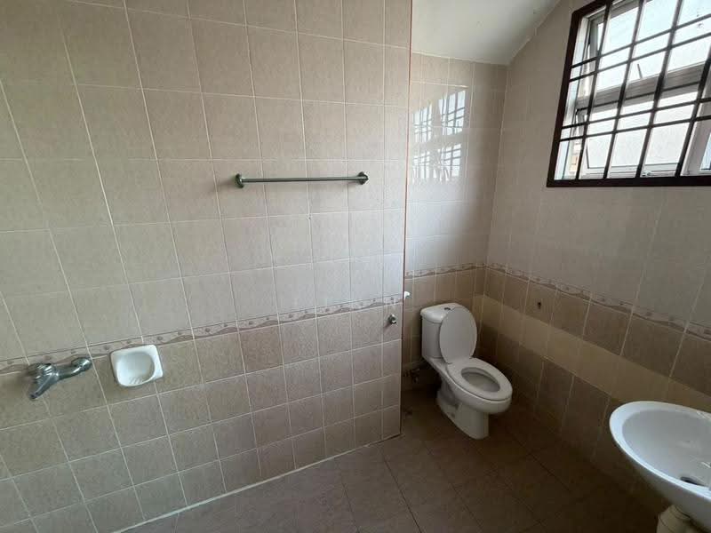 Bungalow House for Sale in Taman Universiti (Skudai) - Finn Aw - PropertyGuru.com.my