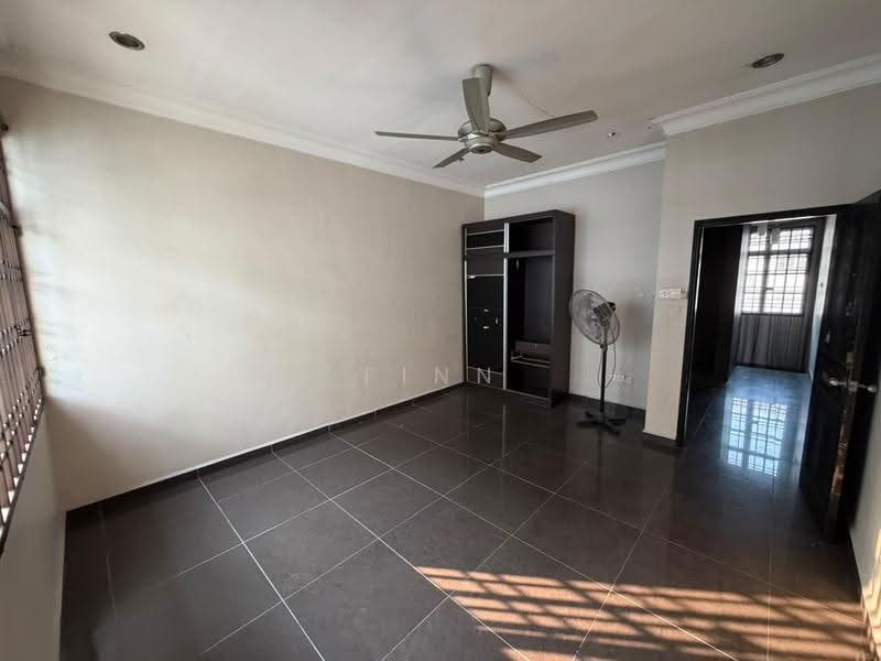 Bungalow House for Sale in Taman Universiti (Skudai) - Finn Aw - PropertyGuru.com.my
