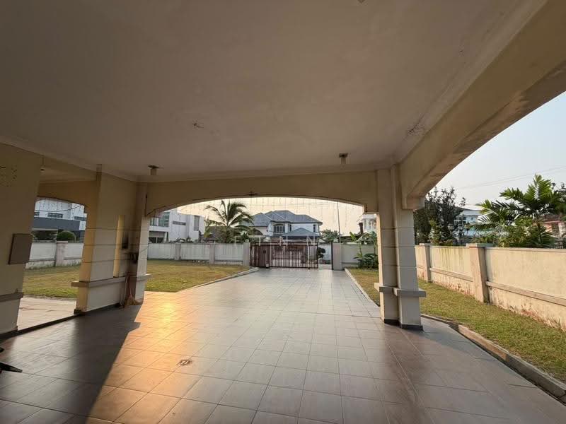 Bungalow House for Sale in Taman Universiti (Skudai) - Finn Aw - PropertyGuru.com.my